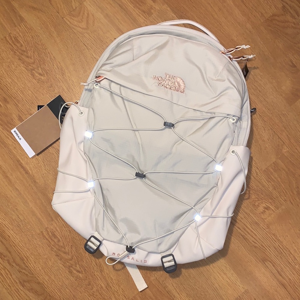 bags like osprey fairpoint Farpoint 40L Men's Travel Backpack, Blue OS North Face Cyber Monday Color:Windmill Blue and Mid Grey 232 The Osprey Farpoint Trek